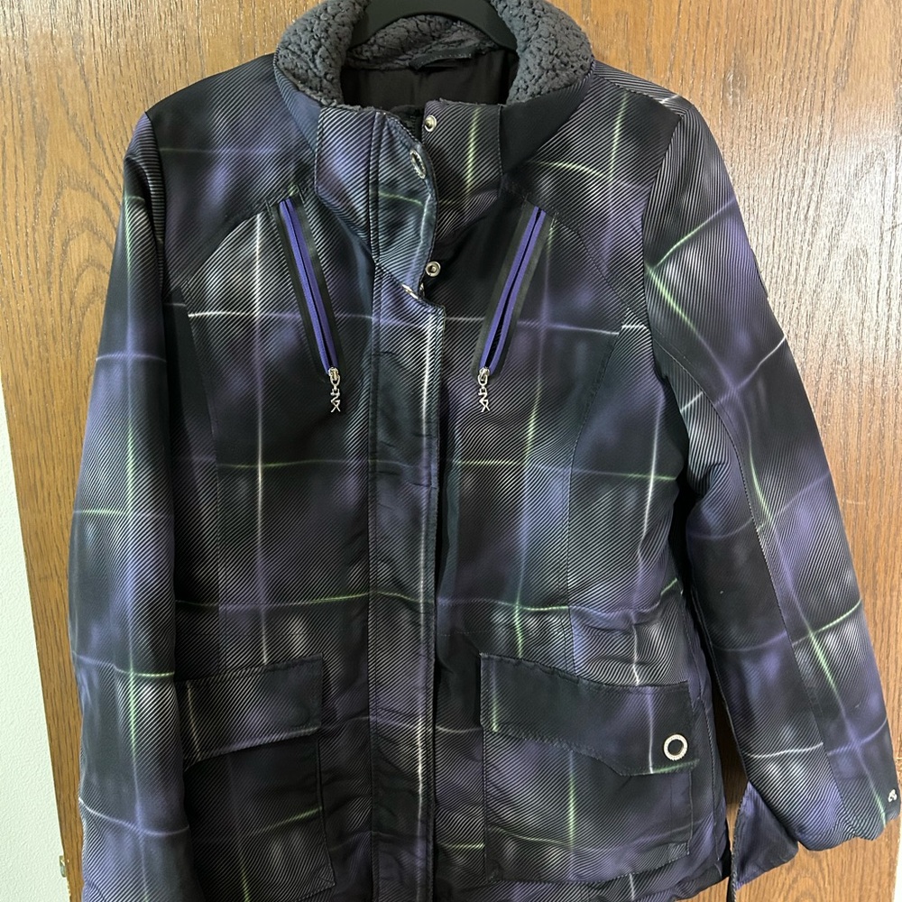 Zero exposure medium ski coat